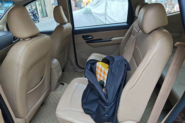 Used Wuling Hongguang 2016 1.5L S1 Deluxe Model China V-standard Left Rear Seat