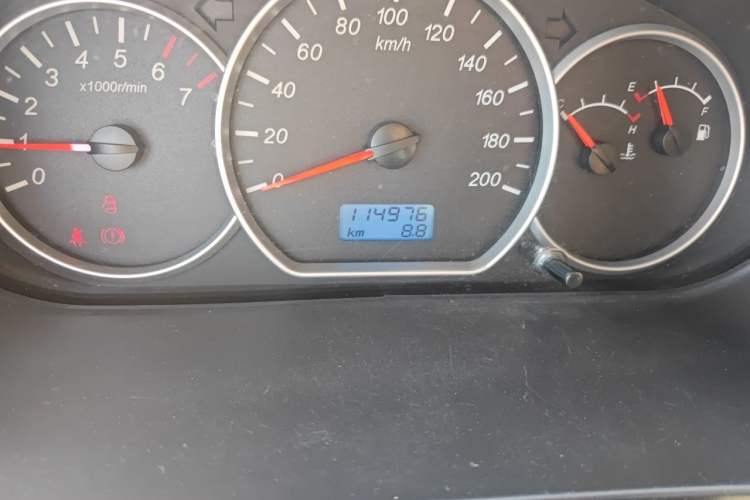 Used Wuling Hongguang 2016 1.5L S Comfort Version Odometer Close Up