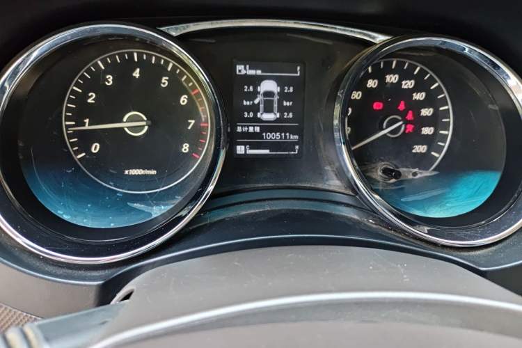 Used Wuling Hongguang 2016 1.5L S1 Deluxe Model China V-standard Odometer Close Up