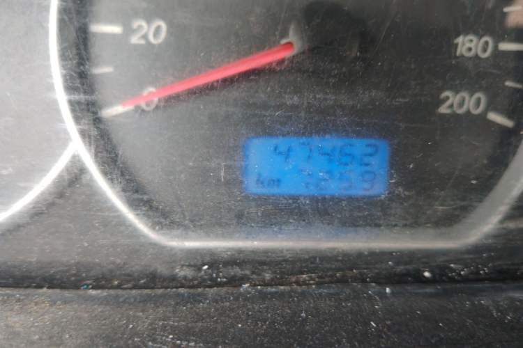 Used Wuling Hongguang 2016 1.5L Restyled S Comfort Version Odometer Close Up