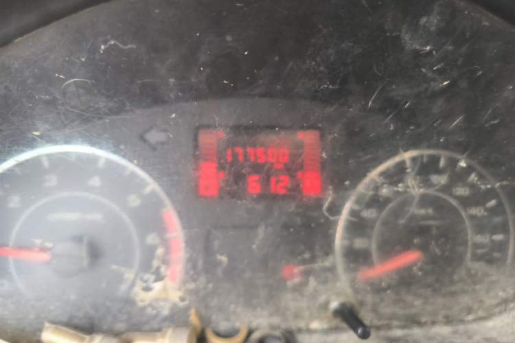 Used Wuling Hongguang 2016 1.5L Restyled S Comfort Version Odometer Close Up