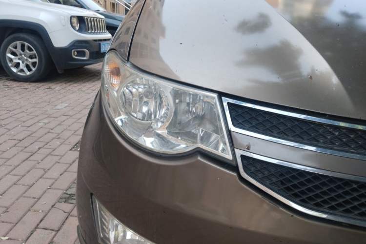 Used Wuling Hongguang 2016 1.5L S Comfort Version Right Front Headlight