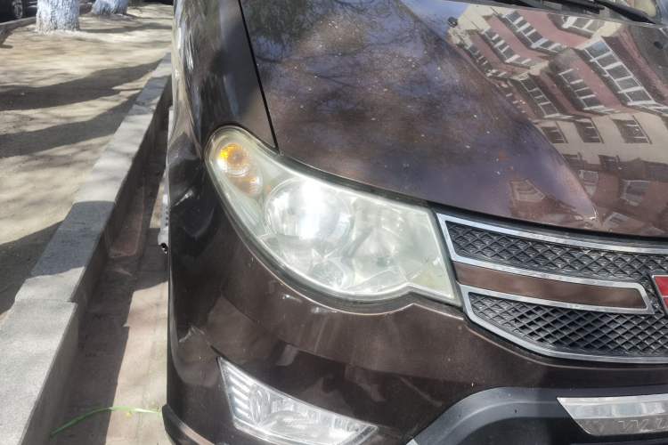 Used Wuling Hongguang 2016 1.5L Restyled S Comfort Version Right Front Headlight