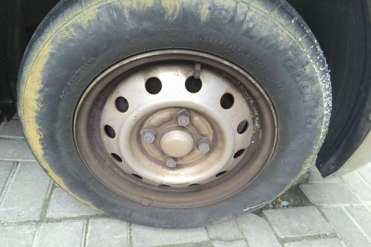 Used Wuling Hongguang 2016 1.5L Restyled S Comfort Version Right Front Wheel Hub