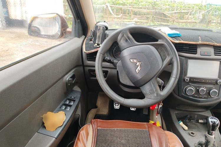 Used Wuling Hongguang 2016 1.5L Restyled S Comfort Version Steering Wheel