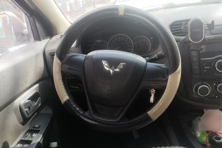 Used Wuling Hongguang 2016 1.5L Restyled S Comfort Version Steering Wheel