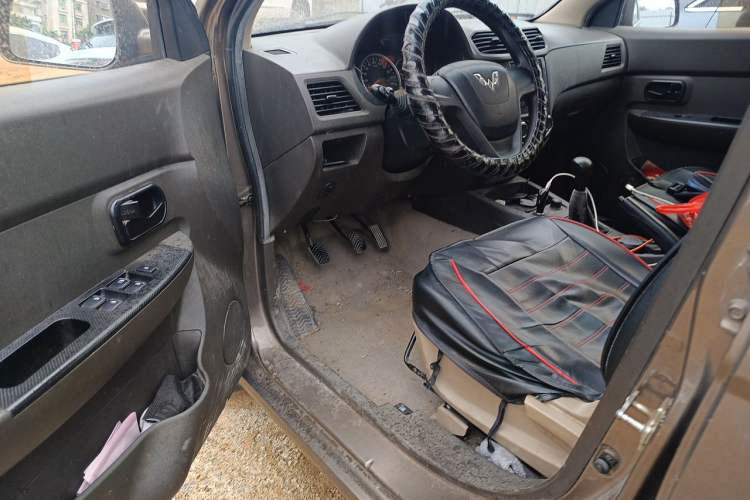 Used Wuling Hongguang 2016 1.5L S Comfort Version Driver Seat