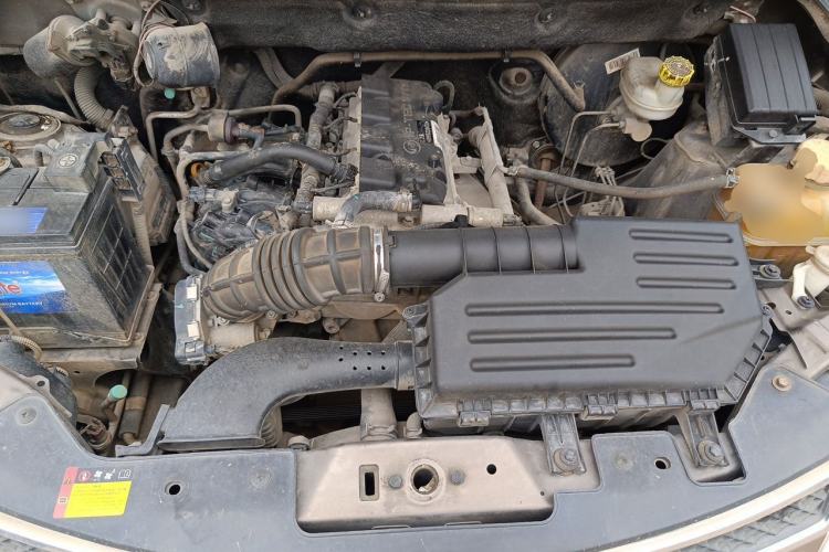 Used Wuling Hongguang 2016 1.5L S Comfort Version Engine Bay