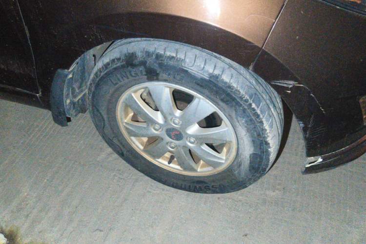 Used Wuling Hongguang 2016 1.5L Restyled S Comfort Version Right Front Wheel Hub