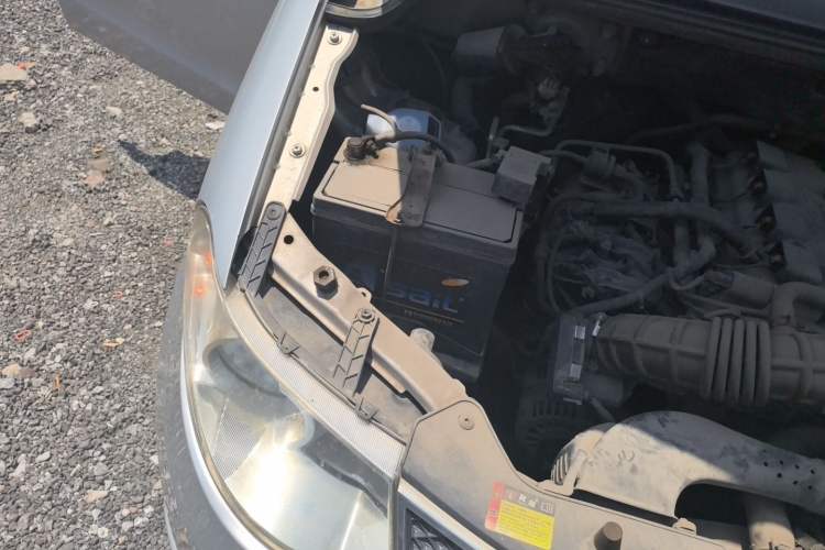 Used Wuling Hongguang 2016 1.5L S Comfort Version Engine Bay Right