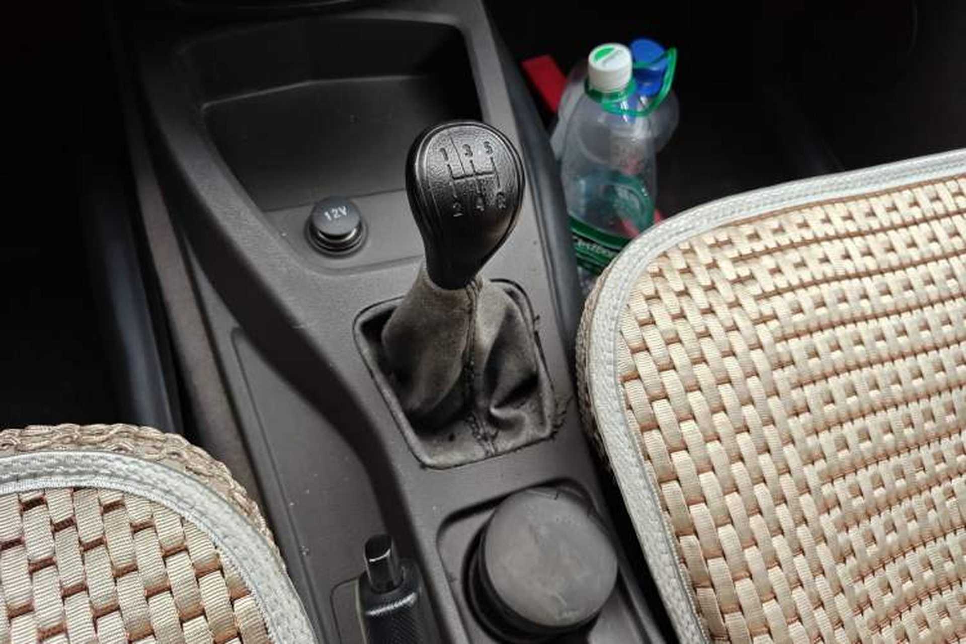 Used Wuling Hongguang 2016 1.5L S Comfort Version Gear Lever