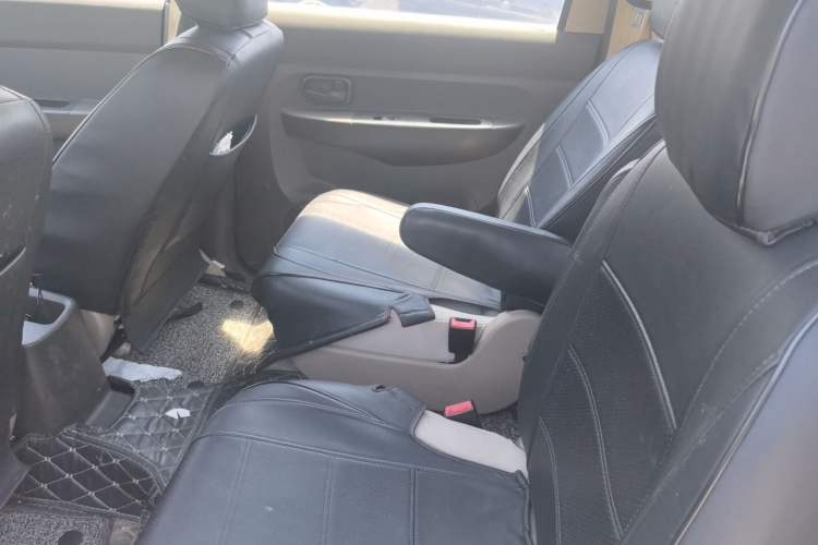 Used Wuling Hongguang 2016 1.5L S Comfort Version Left Rear Seat