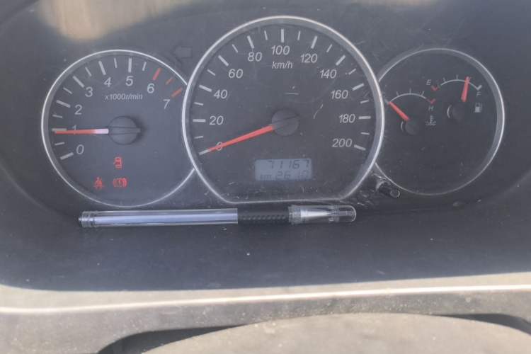 Used Wuling Hongguang 2016 1.5L S Comfort Version Odometer Close Up