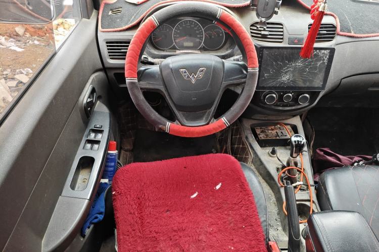 Used Wuling Hongguang 2016 1.5L Restyled S Comfort Version Steering Wheel