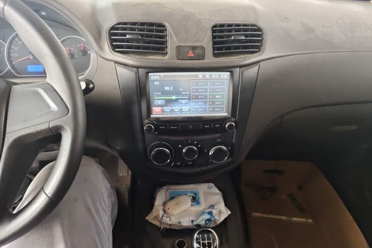 Used Wuling Hongguang 2016 1.5L Restyled S Comfort Version Audio And AC Panel