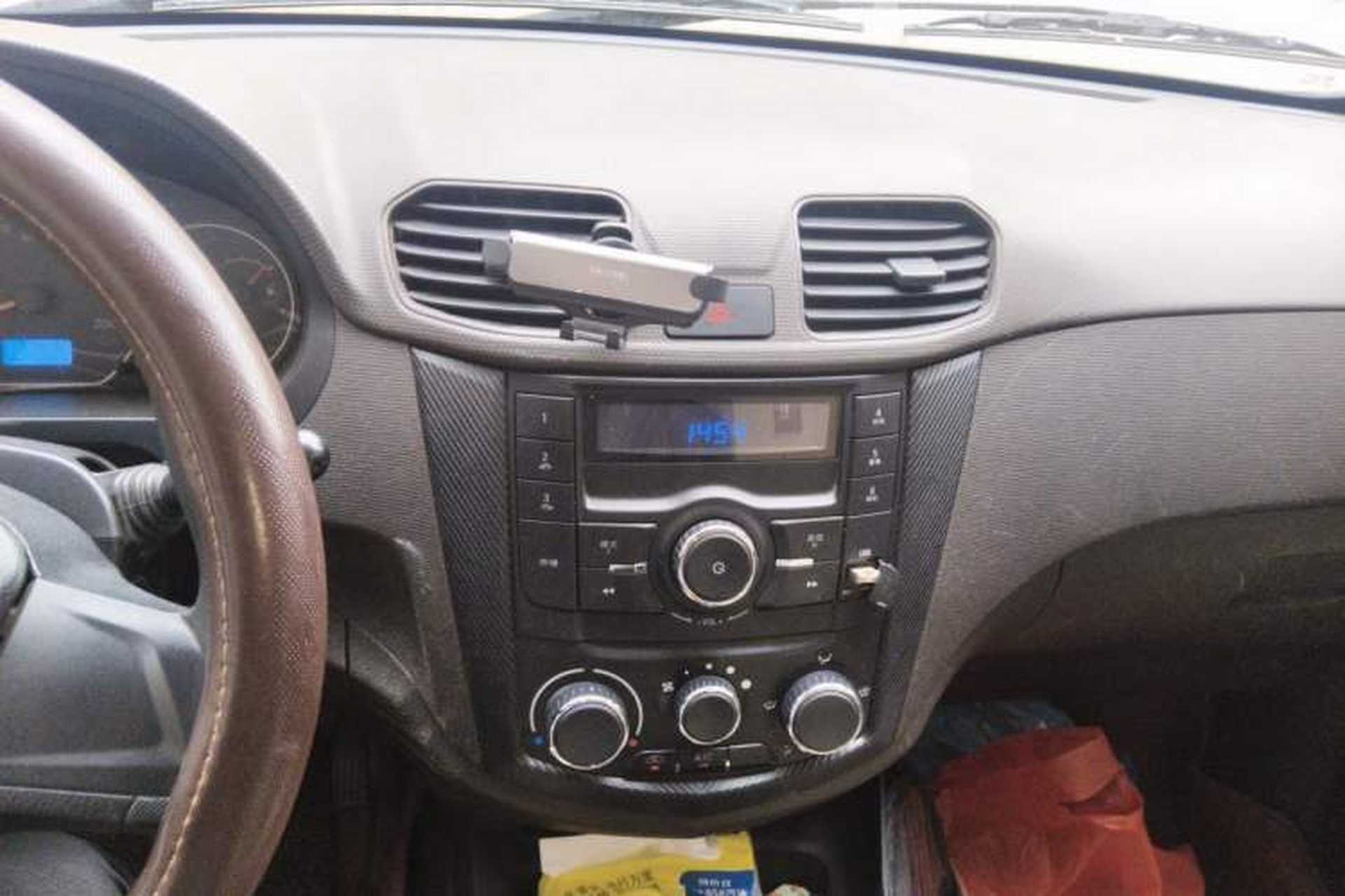 Used Wuling Hongguang 2016 1.5L Restyled S Comfort Version Audio And AC Panel