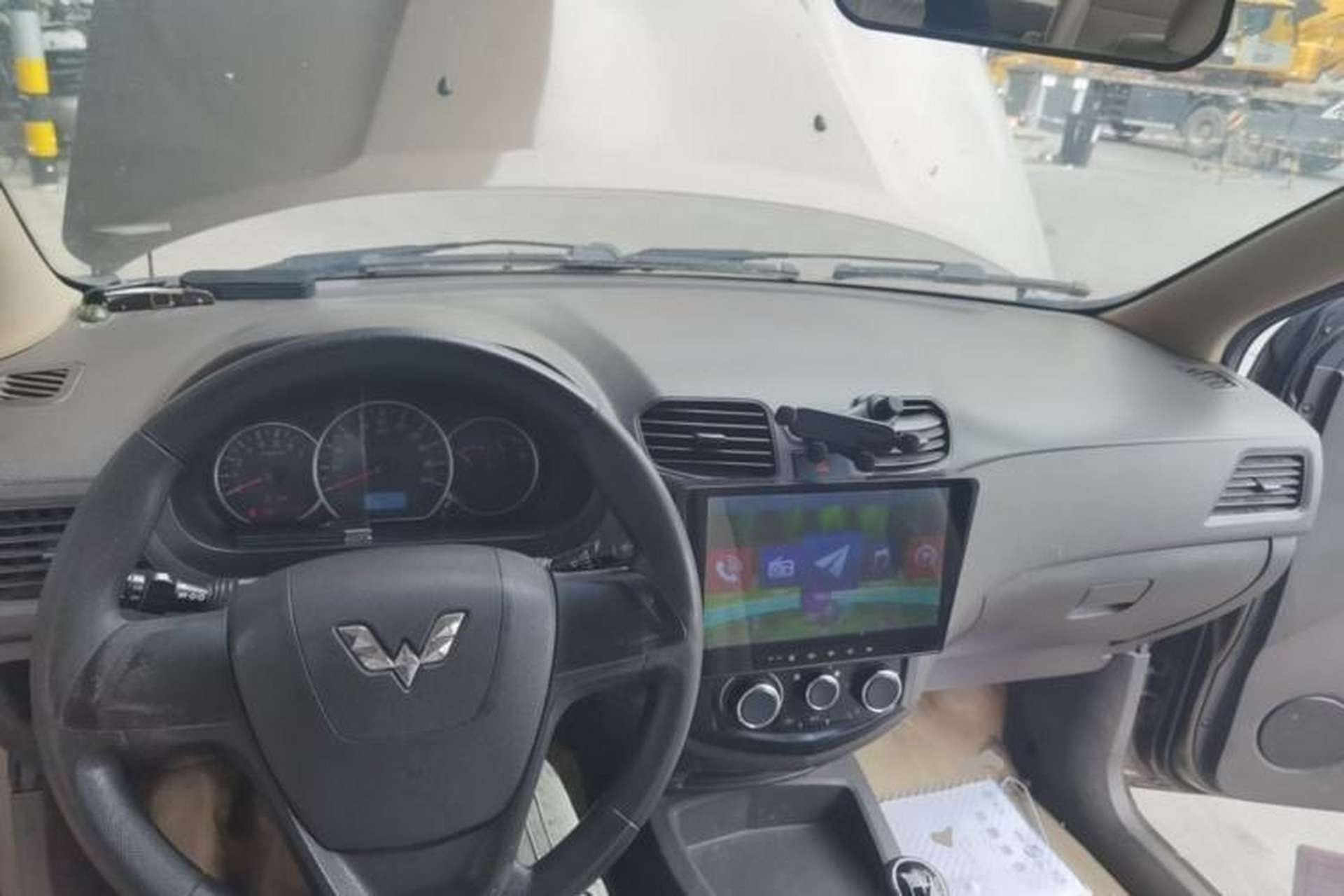 Used Wuling Hongguang 2016 1.5L Restyled S Comfort Version Center Console