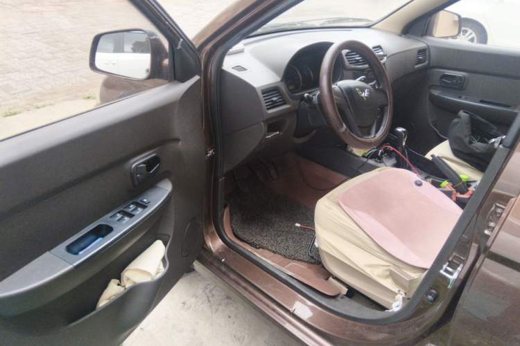 Used Wuling Hongguang 2016 1.5L Restyled S Comfort Version Driver Seat