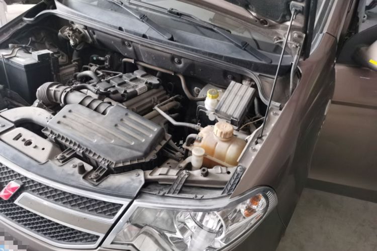 Used Wuling Hongguang 2016 1.5L Restyled S Comfort Version Engine Bay Left