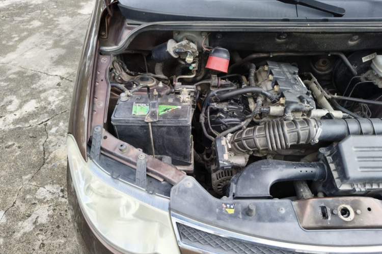 Used Wuling Hongguang 2016 1.5L Restyled S Comfort Version Engine Bay Right