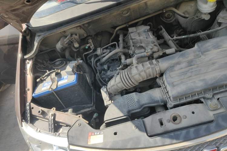 Used Wuling Hongguang 2016 1.5L Restyled S Comfort Version Engine Bay Right