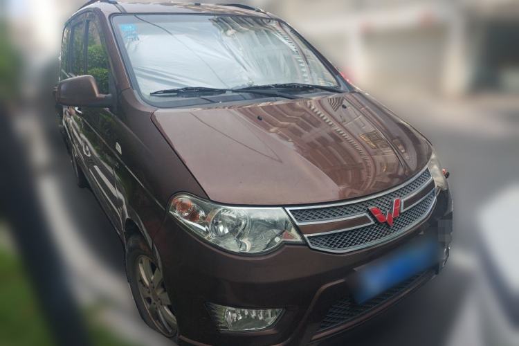 Used Wuling Hongguang 2016 1.5L S Comfort Version Front Right 45 Deg
