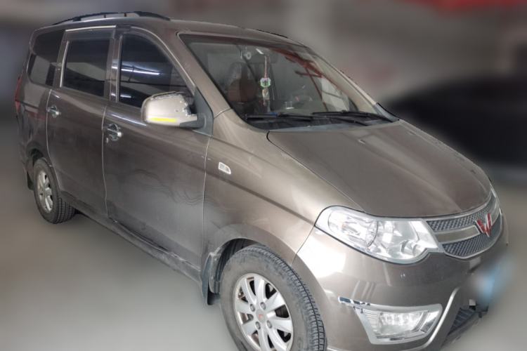 Used Wuling Hongguang 2016 1.5L Restyled S Comfort Version Front Right 45 Deg