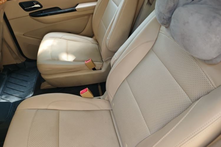 Used Wuling Hongguang 2016 1.5L S1 Deluxe Model China V-standard Left Rear Seat