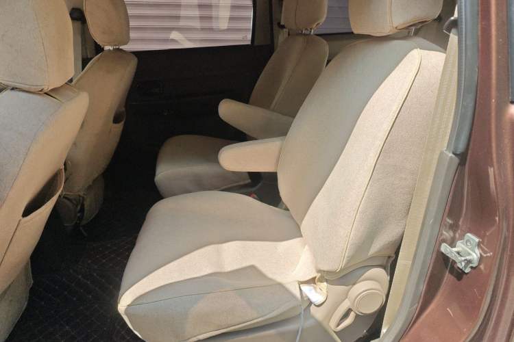 Used Wuling Hongguang 2016 1.5L Restyled S Comfort Version Left Rear Seat