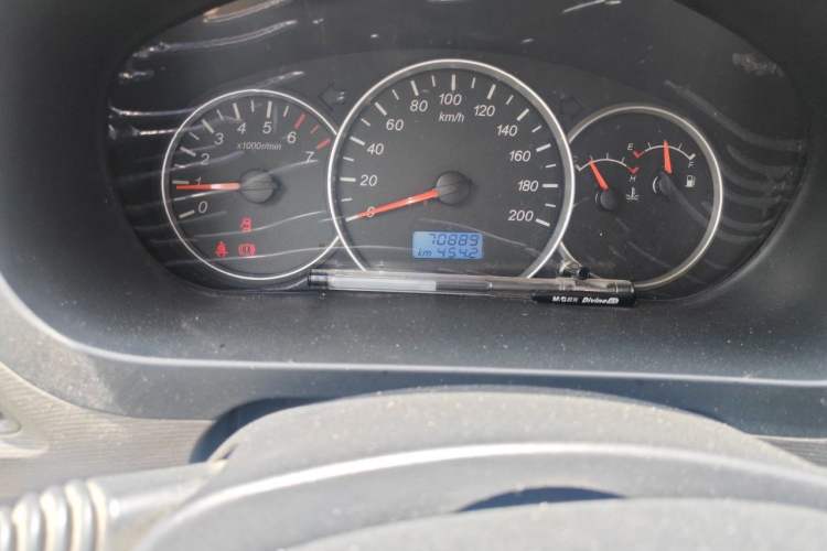 Used Wuling Hongguang 2016 1.5L Restyled S Comfort Version Odometer Close Up