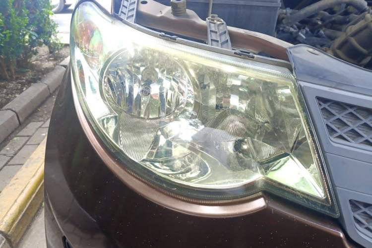Used Wuling Hongguang 2016 1.5L Restyled S Comfort Version Right Front Headlight