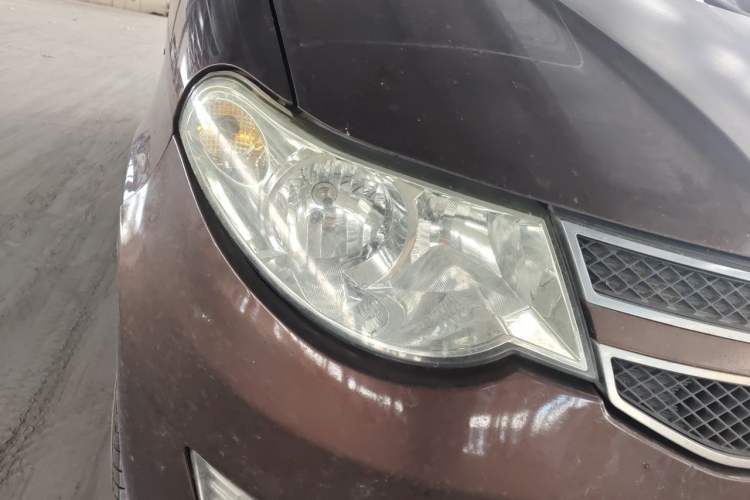 Used Wuling Hongguang 2016 1.5L Restyled S Comfort Version Right Front Headlight
