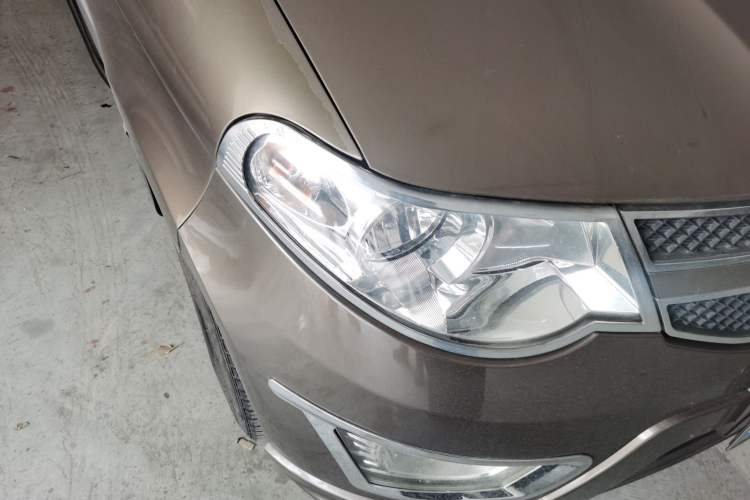 Used Wuling Hongguang 2016 1.5L Restyled S Comfort Version Right Front Headlight