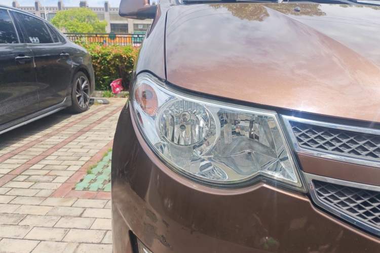Used Wuling Hongguang 2016 1.5L Restyled S Comfort Version Right Front Headlight