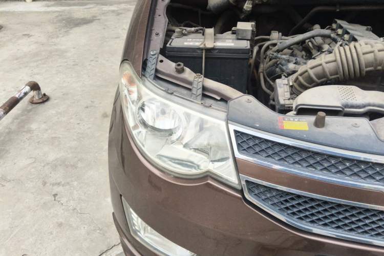 Used Wuling Hongguang 2016 1.5L Restyled S Comfort Version Right Front Headlight