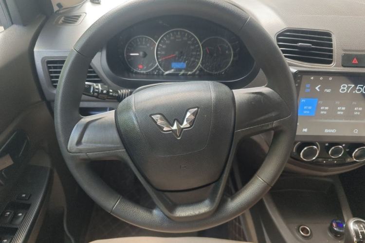 Used Wuling Hongguang 2016 1.5L Restyled S Comfort Version Steering Wheel