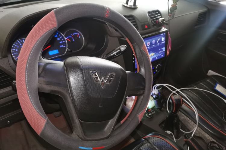 Used Wuling Hongguang 2016 1.5L Restyled S Comfort Version Steering Wheel
