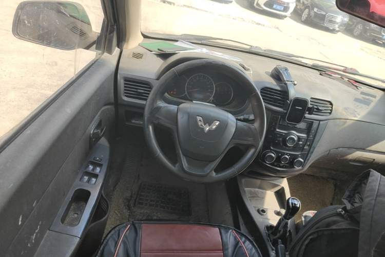 Used Wuling Hongguang 2016 1.5L Restyled S Comfort Version Steering Wheel