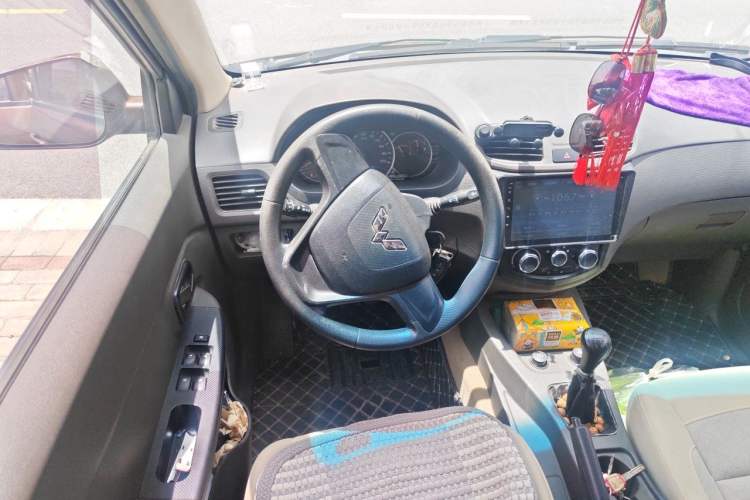 Used Wuling Hongguang 2016 1.5L Restyled S Comfort Version Steering Wheel