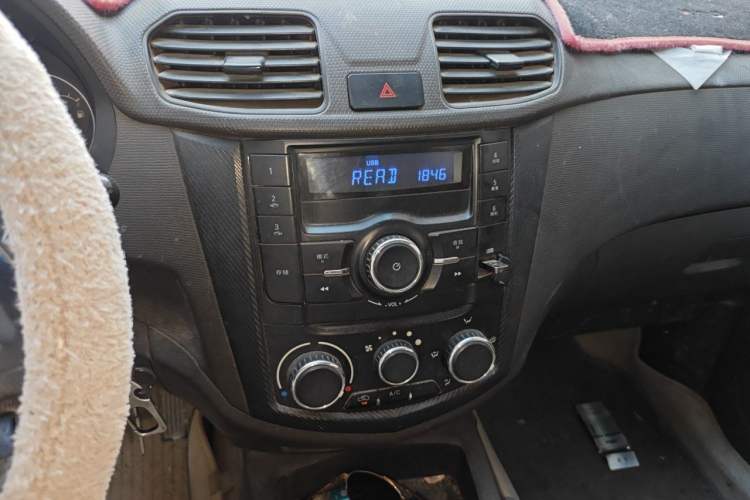 Used Wuling Hongguang 2016 1.5L Restyled S Comfort Version Audio And AC Panel