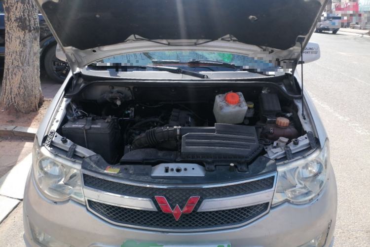 Used Wuling Hongguang 2016 1.5L Restyled S Comfort Version Engine Bay
