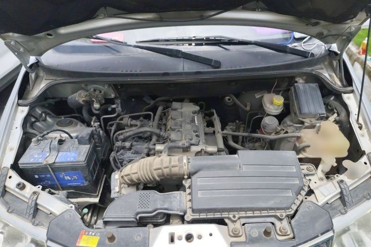 Used Wuling Hongguang 2016 1.5L Restyled S Comfort Version Engine Bay
