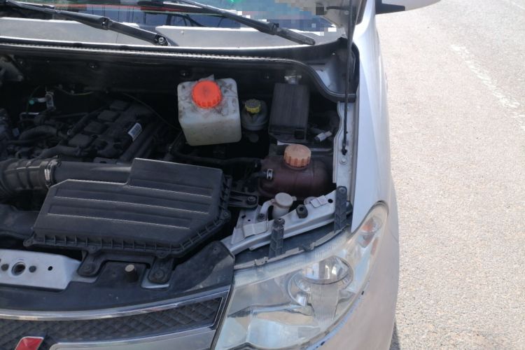Used Wuling Hongguang 2016 1.5L Restyled S Comfort Version Engine Bay Left