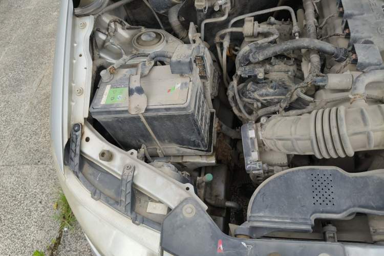 Used Wuling Hongguang 2016 1.5L Restyled S Comfort Version Engine Bay Right