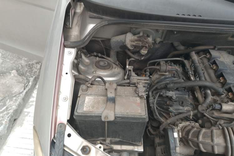 Used Wuling Hongguang 2016 1.5L Restyled S Comfort Version Engine Bay Right