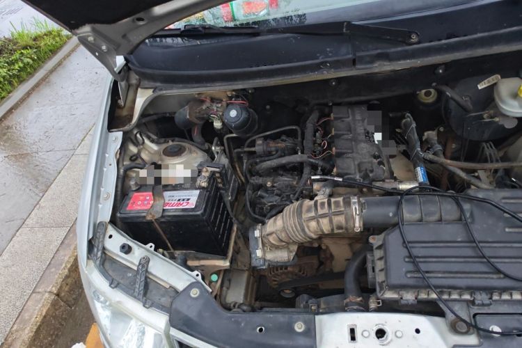 Used Wuling Hongguang 2016 1.5L Restyled S Comfort Version Engine Bay Right