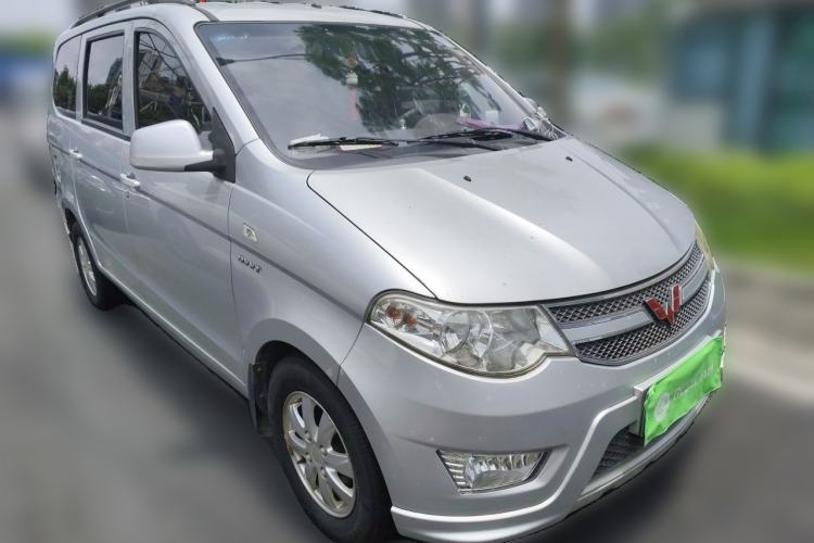Used Wuling Hongguang 2016 1.5L Restyled S Comfort Version Front Right 45 Deg