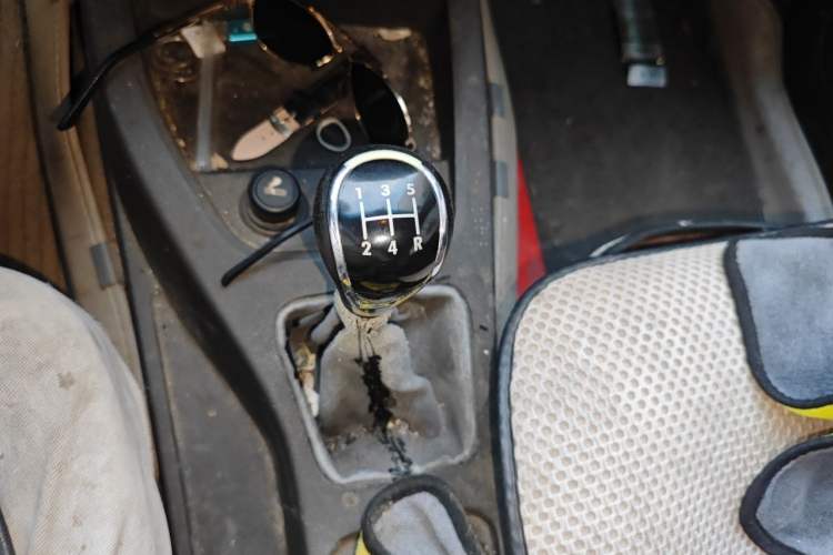 Used Wuling Hongguang 2016 1.5L Restyled S Comfort Version Gear Lever