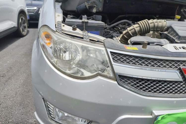 Used Wuling Hongguang 2016 1.5L Restyled S Comfort Version Right Front Headlight