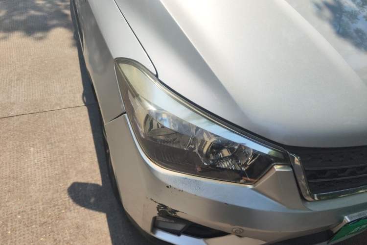 Used Wuling Hongguang 2016 1.5L S1 Deluxe Model China V-standard Right Front Headlight